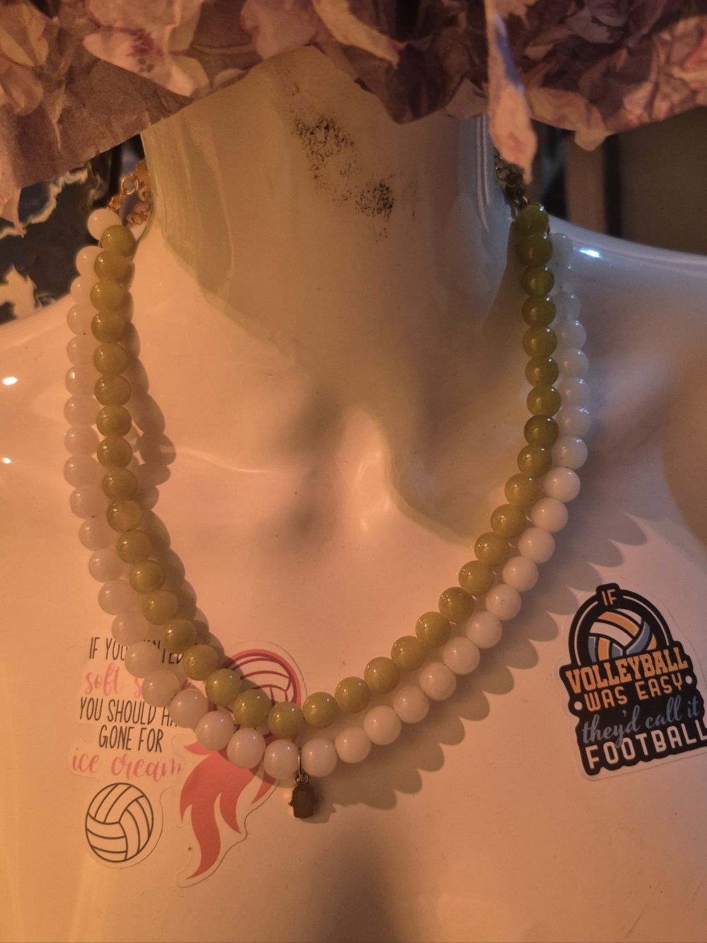 Beaded Necklace Green & White Like New16